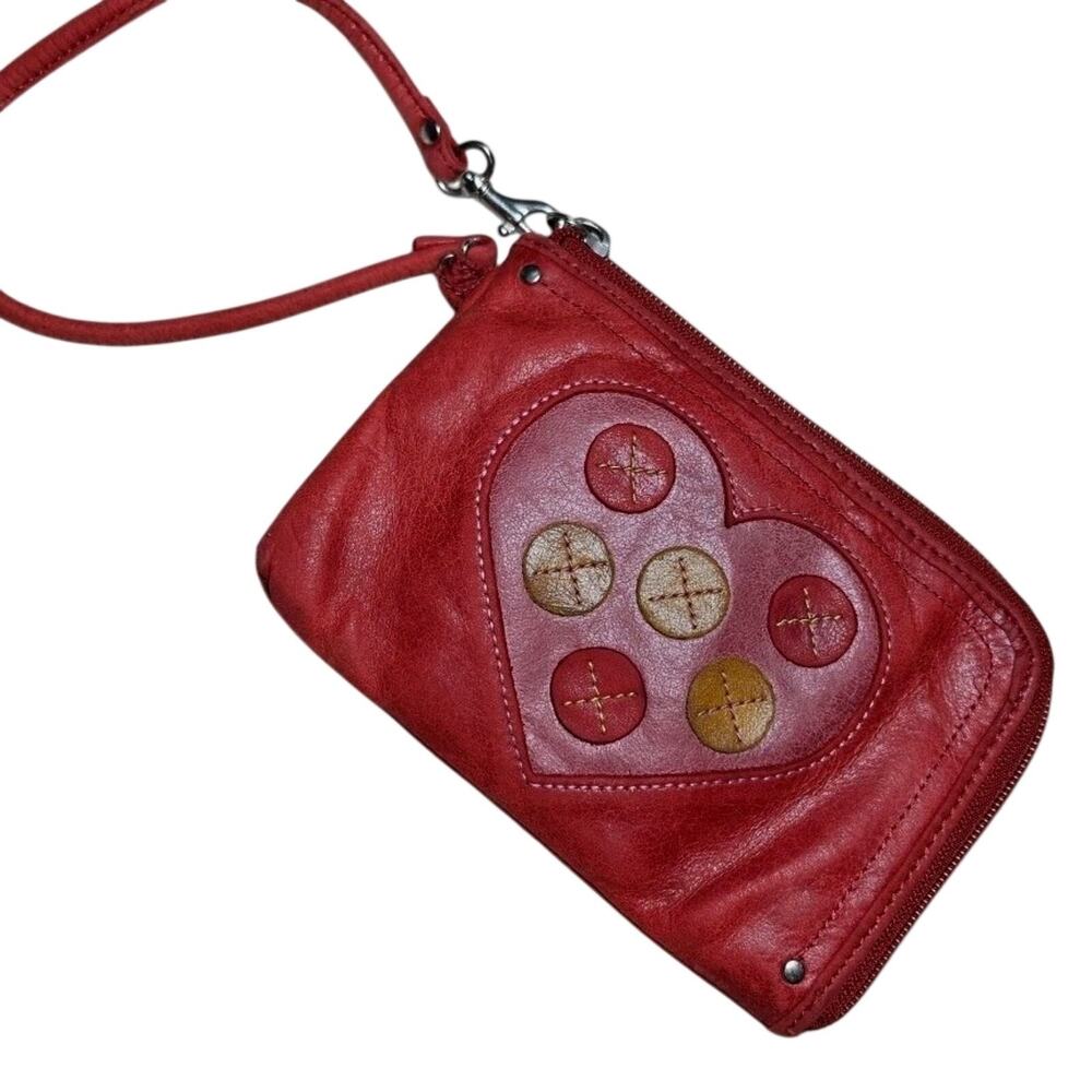 Fossil Vintage Heart Patchwork Red Leather Coin Purse Zip Around Wristlet Wallet